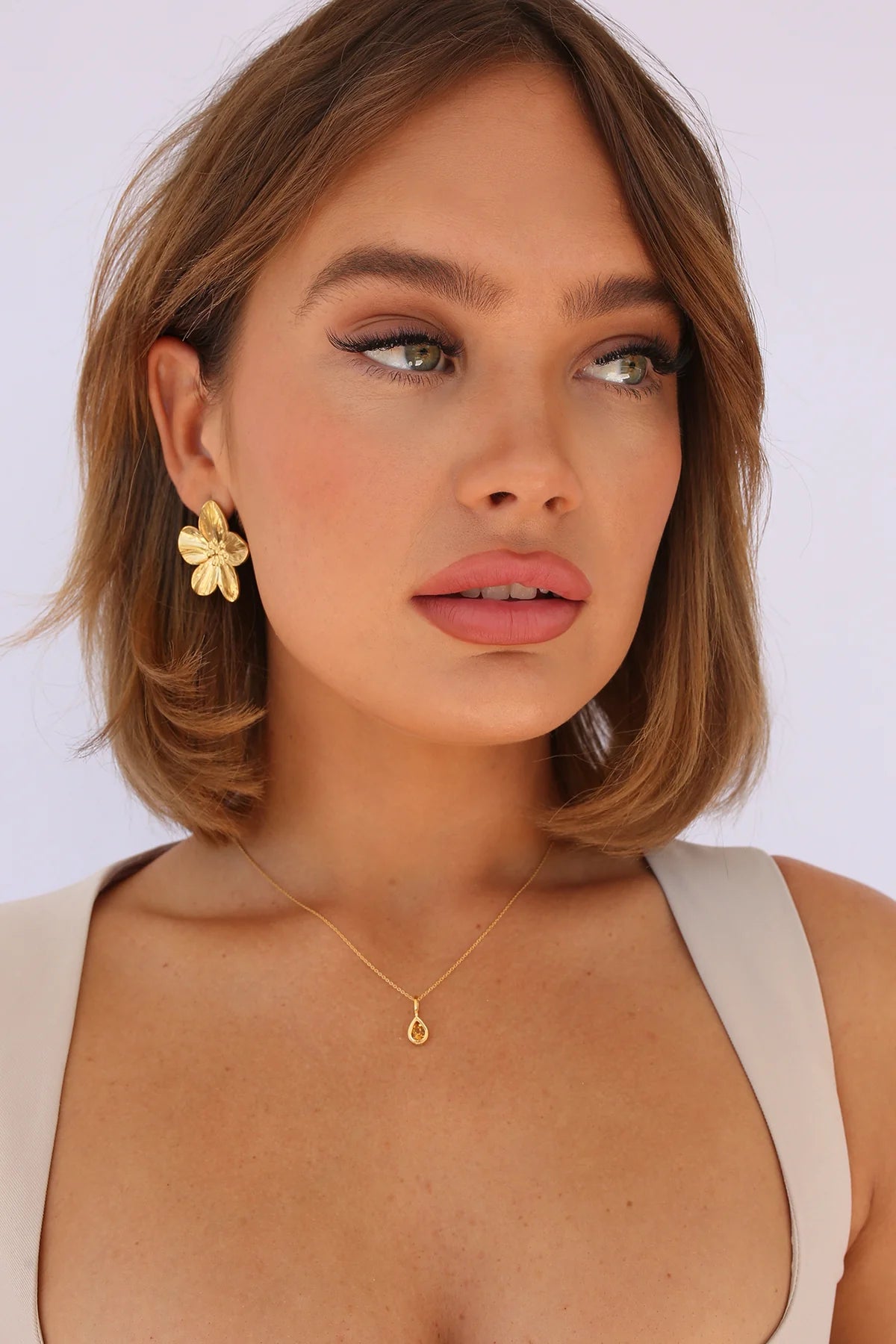 Flora Earrings Gold