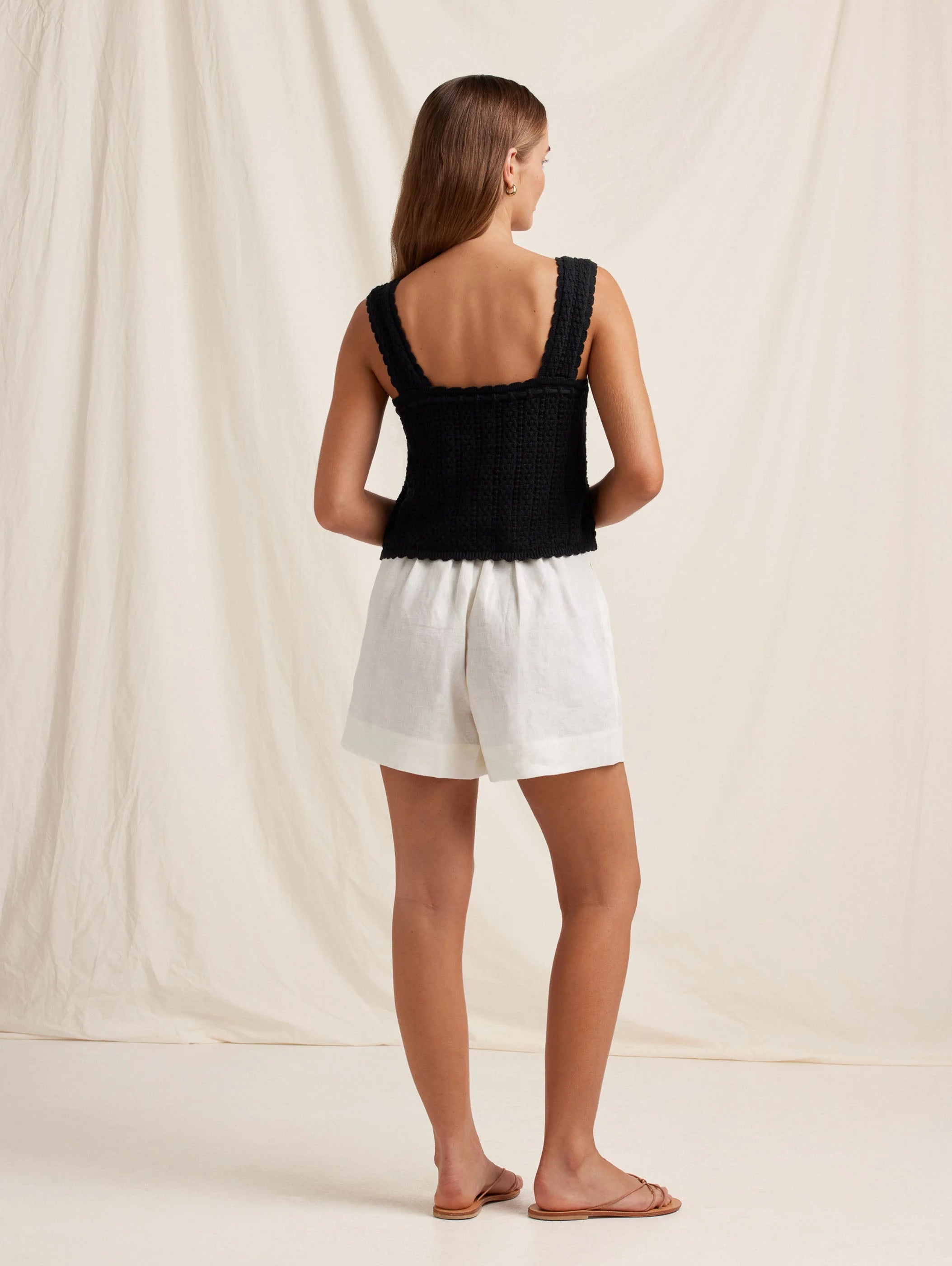 Pointelle Scalloped Shoulder Cami // Noir