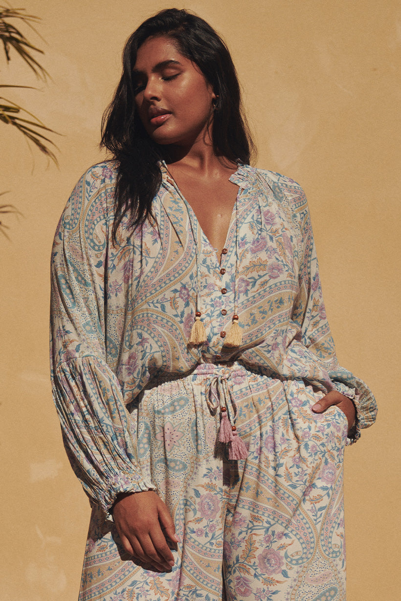 Belladonna Blouse // Light Pastel