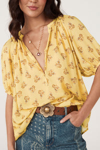 Rebel Spirit Short Sleeve Blouse // Daffodil