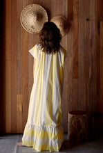 Load image into Gallery viewer, Stella Lemon Sorbet
